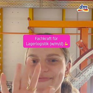 Huhu, wir wollten schnell Bescheid geben, dass wir Dich voll gern im Team dm-Logistik hätten, also bewirb Dich bei uns ☺️ | dm-drogerie markt Deutschland