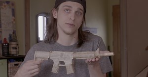 Professional Joint Roller Earns Up To $7,000 For His Creations