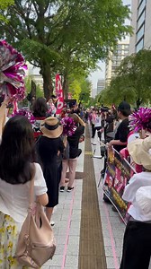 議員会館前にれいわ新選組の支持者が大結集。壇上の奥田ふみよ議員、大石あきこ、NPK、とくま王子と共に改憲阻止を叫び、心を一つにした。奥田ふみよ、木村英子、伊勢崎賢治各議員の任期はあと５年もある。れいわ新選組はすぐには終わらないよ。