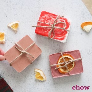 Delight your senses with peppermint latte, mulled wine and orange hot chocolate Christmas soaps for the holidays. DIY: https://www.ehow.com/13778877/holiday-drink-soaps?utm_source=facebook.com&utm_medium=referral&utm_content=freestyle&utm_campaign=fanpage | ehow