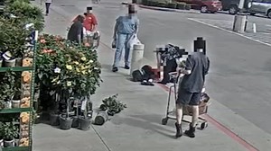 Man seen knocking down 88-year-old woman outside of Houston grocery store