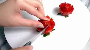 3.6K views · 53 reactions | Strawberry Rose Tutorial | Merium Pervaiz | Facebook