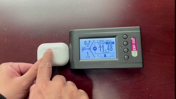 EMF-360 RF Signal Detector Anti-Spy Detector Hidden Camera GSM Audio Bug Detector RF Signal Finder GPS Tracker Detector