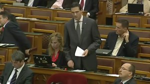 4.2K views · 149 reactions | Az antiszemita Gyöngyösi váltja a parizeres, munkalakásos Jakabot, Bravó... Gratulálok az önfeloszlató, áruló Jobbiknak, hogy a vállalhatatlan Gyöngyösi Mártont választotta meg (talán utolsó) elnökének... | Kiss Norbi - Nemzeti | Facebook