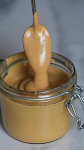 How to make homemade cashew butter with just one ingredient (no oil), an oven, a food processor, and 15 minutes (ish!). https://www.alphafoodie.com/how-to-make-homemade-cashew-butter/ #cashewbutter #cashewcream #cashewnuts | AlphaFoodie