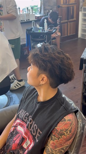 #EGGSstudio on Instagram: "kikikiyomi"