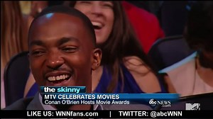 Zac Efron Wins 'Best Shirtless Performance' MTV Award