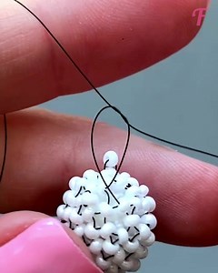 5.5K views · 20 reactions | Proceso de creación de un simpático murciélago con abalorios. | Fabiosa Chile | Facebook