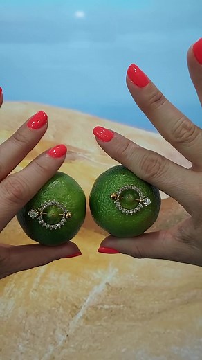 Here’s something to sweeten your nipple piercing look! Shields are the way to go for a really special and unique look. And when you prefer just a barbell, you can take the shield part out, so it’s really a 2 in 1 jewelry! 💎 Handcrafted with Precision: Each shield is meticulously crafted to perfection, ensuring comfort and durability.🌈 A World of Options: From delicate florals to edgy geometric shapes, there’s a nipple ring shield to match every mood and outfit.🔒 Secure Fit: Designed for both 