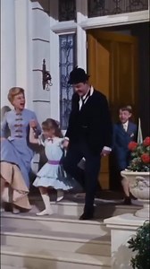 2.1K views · 78 reactions | Mary Poppins 1964 Diretor: Robert Stevenson Autora: Pamela Lyndon Travers Roteiro: Robert Stevenson , Bill Walsh , Don DaGradi Atores: Julie Andrews ( Mary Poppins) , David Tomlinson ( George Banks) , Glynis Johns ( Winifred Banks) , Karen Dotrice ( Jane Banks) e Matthew Garber ( Michael Banks) https://www.instagram.com/reel/DGJAXm9J3uJ/?igsh=NXhtY3RyNWJrYWRx | Cesar Felix , História do cinema e da música . | Facebook