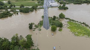 Hurricane Ernesto barrels toward Bermuda as wealthy British territory preps for storm