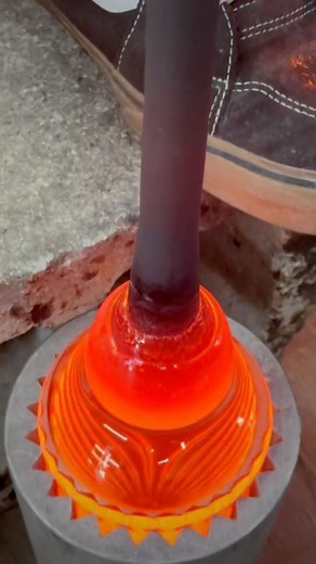 Satisfying Optic Mold 😍 | Anchor Bend Glassworks