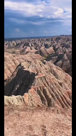 Badlands, South Dakota #vacation #fypシ゚viralシ #travel #nature #vacationmode | Amalia Husaru