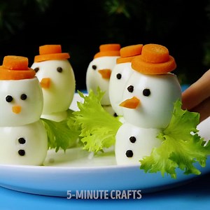 788K views · 2K reactions | Awesome Christmas hacks and DIY decor ideas. ✨ | 5-Minute Crafts Teens | Facebook