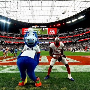 One of the best parts of the Pro Bowl: The Showtime Cam From players to mascots, everyone got in on the fun 😂 | NFL