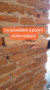 Fixateur 50eur pour 5litres Huile de lin 30eur pour 5litres Essence de térébenthine 10eur le litre Avec ça tu fais des miracles sur ton mur de briques rénové. Le fixateur laisse respirer ton mur ! Merci Gérald @g2mpeinture pour l'info ! #homerenovation #creatorsearchinsights #travauxmaison #restoration #mur #briques #avantapres #transformation | ChatÔToulouse