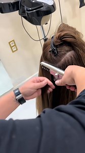 6D2 hair extension methods are very popular way Checking my page and following me contact us feel free at any time ☺️☺️☺️..#behindthechair #btcteam #olaplexeveryservice #modernsalon#americansalon #hairofinstagram#sanantoniobalayage #texasbalayage#paintedhaircertified #wellapassionistausa #sanantoniohair #sanantoniohairstylist#sanantoniotattoo #sanantoniophotography #sanantonioblogger #sanantonioriverwalk #sanantoniotexas #downtownsanantonio#sanantonionails #sanantoniobarber#tapeinextensions #han