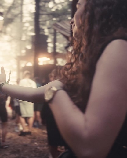 Bereit für ein neues Ikarus Abenteuer in 2023? 😍 Wir können es kaum erwarten! Sichert euch noch bis morgen die Tickets der aktuellen Preisstufe und schreibt endlich wieder neue Ikarus Geschichte mit uns!🚀 Jetzt noch bis morgen sparen! 🎟 Zum Ticketshop: www.ikarus-festival.de/tickets/ (Link in Bio) | Ikarus Festival