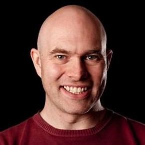 Scott Manley Girlfriend 2026: Dating History & Exes - CelebsCouples