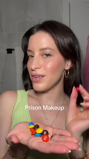 Prison makeup #greenscreenvideo #prisonmakeup #mandms #makeuphacks #makeuphackstutorial #prisonmakeuphack #jailmakeup #tiktokmakeuphacks #eyeshadowhacks #lipstickhack #tiktokmademetryit | Janet Moody