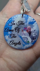 17K views · 199 reactions | A stunning custom order their sparkle is just so beautiful xx this is what makes tigerlilly keyrings so unique xx | Tigerlilly with love | Facebook