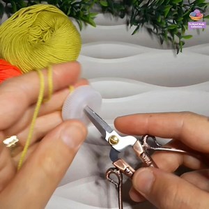 3.4K views · 17 reactions | Crochet hat key chain tutotial 殺 #viralvideo #macrame #diy #shortvideo #viral #video #handmade | Yu Hand Made Collection | Facebook