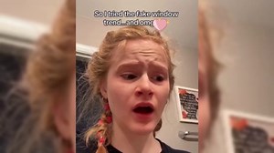 Projector for Reading, 4k Window Scene Pre-Installed App for Instant Fantasy Ambience Scenes, 210° Rotation & Built-In Speaker , ±15° Auto Correction, 100" Screen from 2m