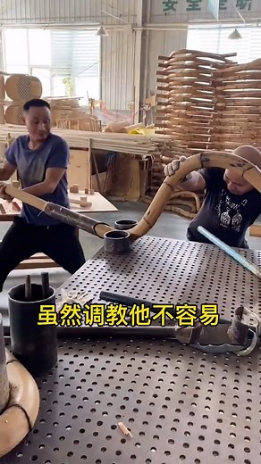 Amazing Craftsman make Bamboo Rattan Chair Rattan Furniture making #bamboo #rattan #chair #viral #trending #tiktok # | Crish HCK | Facebook