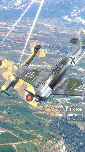 Spitfire vs FW190 @Astro #cinematics #edit #warthunder #warthunderaviation #warthundertiktok #fyp #fypシ