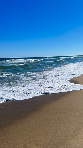 Ocean Waves 💚🌊🩵 . . . #ocean #oceanblueandsand #obx #outerbanks #oceanwaves #waves #beach #beachlovers #beachwaves #beachwalks | Serene Scenes Photography