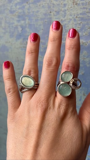 These Roman glass rings are the perfect addition to your jewelry box 💍 #romanglassjewelry #ringsaremything #stellaeluna #starsand #themoon🌕 #jewelryaddition | Stella e Luna