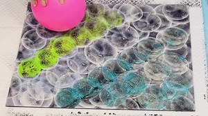 94K views · 1.8K reactions | Now this is addicting and easy sticky kisses  | Acrylic art by Gilly Kube | Facebook