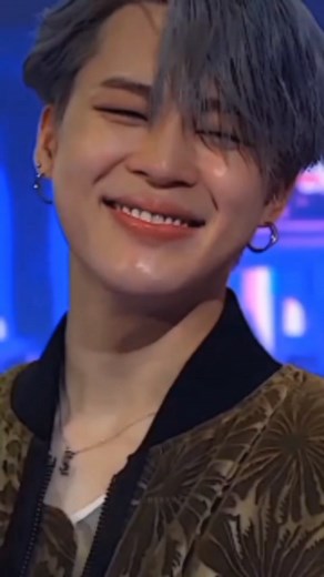 jm 지민 •⁠ᴗ⁠• on Instagram: "Keep smiling❤️ #jimin #jiminbts #방탄 #박지민 #방탄소년단 #지민"