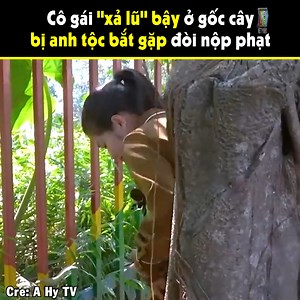 Chị gái làm vậy là ẩu rồi =))) ---- Nguồn: A Hy TV 👉Bản quyền được bảo vệ và quản lý bởi MCV Network #MCVNetwork #MCVGroup #MCVMedia #AHTV #NWT #NetLove #Netbiz #SpeedCouple #MCNYoutube #Viber #QQ | Cinebox