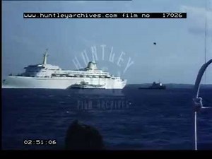 Beach holiday and cruise, 1970's - Film 17026