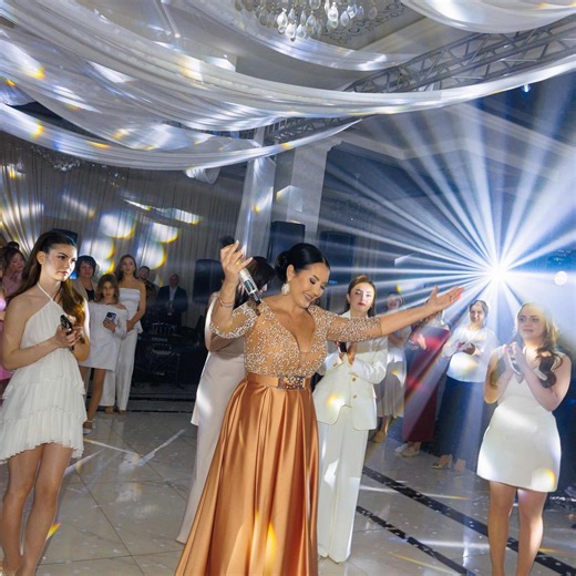 Angela Rusu on Reels