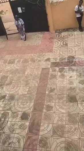 Woman storms her son‘s hostel in look of his missing laptop. No peace ohh | AKAN KINO | Facebook