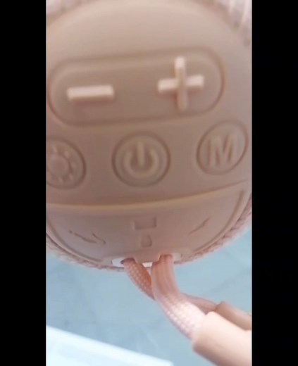 2.4K views · 17 reactions | From r you #redmo HD sounds speakers. Available KG Mobile . Can call or app +263 71 413 1423 | KG Mobile | Facebook