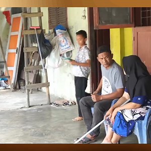 194K views · 3.7K reactions | PR sekolah 藍 #atoklabu #sukenientertainmen #wokochanel #komedijawa #komediviral #komediviral #komedlucu #lawak #ngakak #ngakaklucu #sukenientertainment #sukenientertainment | Rumah Ngakak Atok Labu Dan Mak Cinong | Facebook