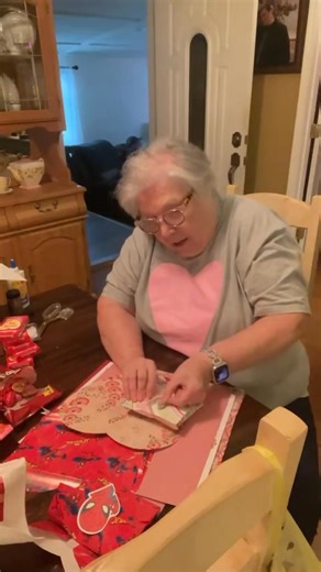 12K views · 689 reactions | Valentine Craft for Kids | Sandy's Happy Kitchen | Facebook