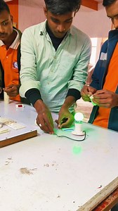 92K views · 585 reactions | Capacitor Store energy physics experiment | electrician classes | electrical engineering classes | Bhim Maurya | Facebook