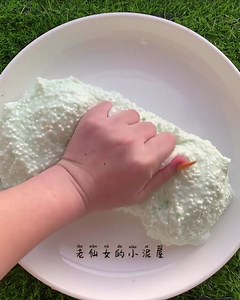 Smashing White Thick Slime With Lime Foam Balls