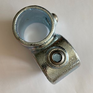 [Hot Item] Wholesale Price Safety Clamp Galvanised Handrail Fittings 90° Crossover