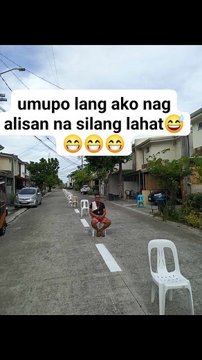 akala ko kasi kaya nag lagay ng upuan may magpapakain harang lang pala sa pintura yun😅 | Alcantara Reynoso Jertrude