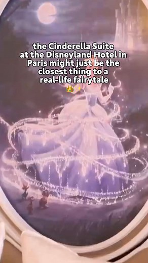 Cinderella Suite Disneyland Paris #cinderella #disney | Robyn Morris