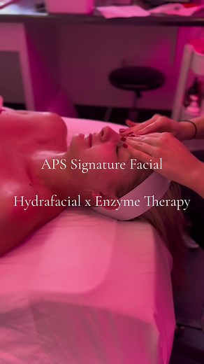 Happy Friday!It is Day 7 of our 12 Days of Christmas celebration! ...