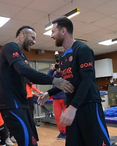 135K views · 10K reactions | Compilation of unseen footage of Leo Messi in a PSG shirt  | PSG - Paris Saint-Germain | Facebook