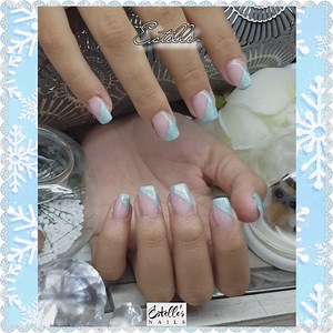 #estellesnails #trugel #reunionisland #ezflownailsystems #ezflowhdpowder #christmasnailsart✨⛄ Vernis permanent &resine en vente sur notre site www.flexybeauty/estelle_s-nails/home RESERVER AUX PROFESSIONNELS AVEC SIRET Pour les Rdv ongles les Rdv se prennent sur le site. ( si vous rencontrez des difficultés envoyer un texto ) | Estelle's Nails | Facebook