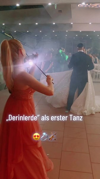 🎻 Wie wunderschön türkische Musik auf der Geige klingt! #türkischeHochzeit #geige #türkischeMusik #gelin #düğün