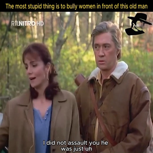 The most stupid thing is to bully women in front of this old man | Vietnam Fitness Academy | Facebook